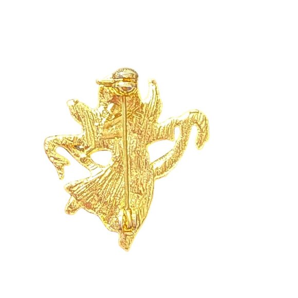 Vintage Angel Enamel Pin Brooch Gold Tone With Red & Green Accents - Picture 2 of 2